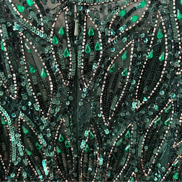 NWT Mac Duggal 5451 Green Beaded Long Sleeve Gown - Picture 8 of 9